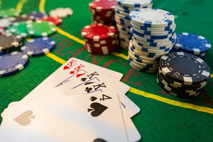 epicwin mobile app interface showing sports betting and casino games